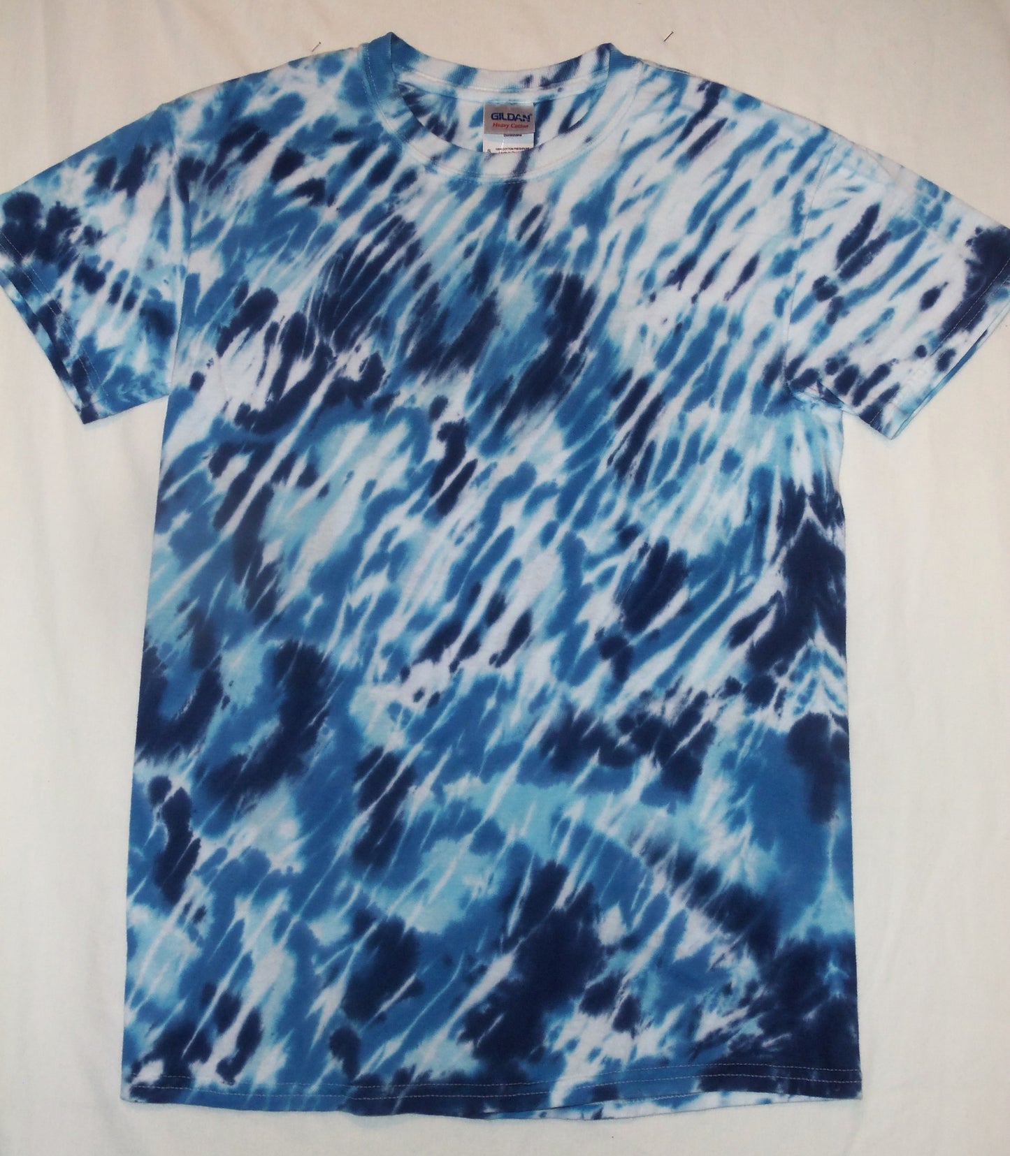 Blues diagonal shibori