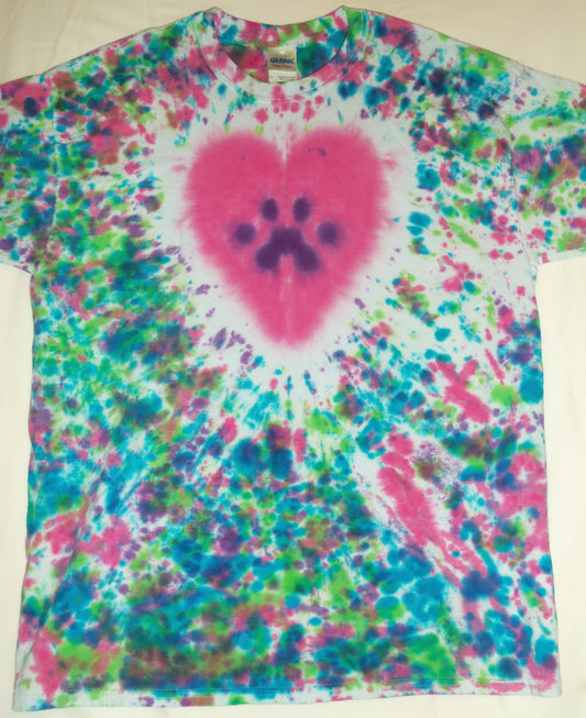 Paw in heart-candy