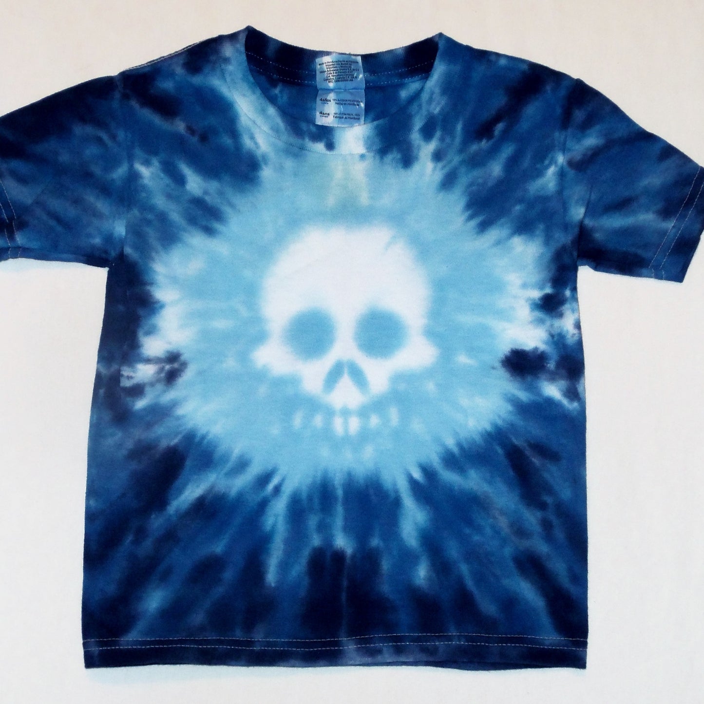 Skull without jaw-blues